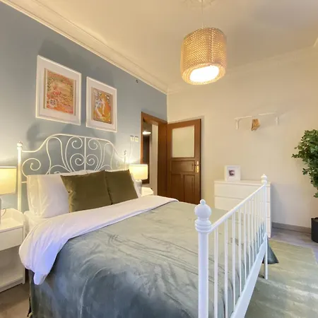 Flat Steps From Taksim Square Стамбул